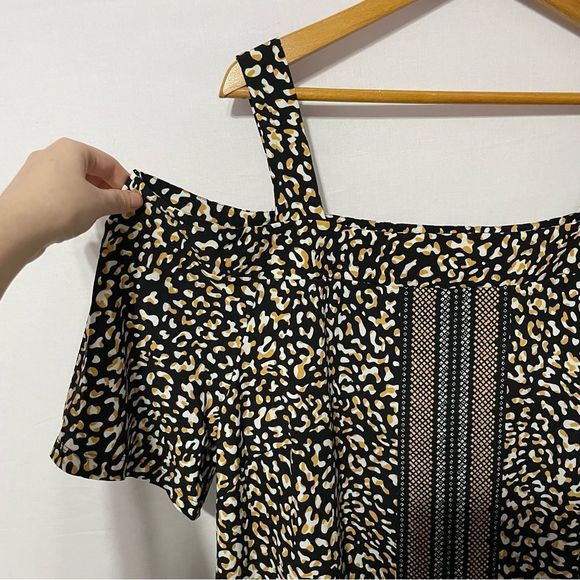NWT 18/20 Avenue Cold Shoulder Tunic Leopard Print Black Gold White - Picture 3 of 6